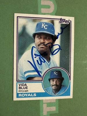 VIDA BLUE SIGNED 1983 TOPPS #570 AUTOGRAPH - KANSAS CITY ROYALS - Image 1 of 2