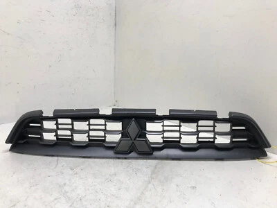Parrilla Mitsubishi Outlander 6402A318 2013-2015 OEM Foto 1 de 4