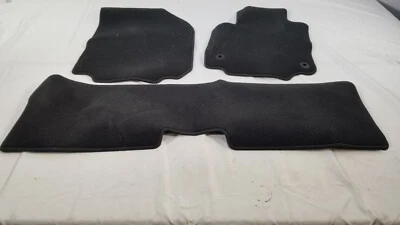 Juego de alfombrillas delanteras traseras GM 2018-2024 Chevrolet Equinox 84265141 OEM Foto 1 de 4