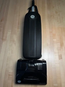 AERUS ELECTROLUX LITE UPRIGHT VACUUM CLEANER EXCELLENT CONDITION USA - Picture 1 of 8
