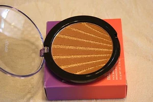 (1) Avon Mark Maui Bliss ~Sunset Glow~ Face Bronzer - Picture 1 of 5