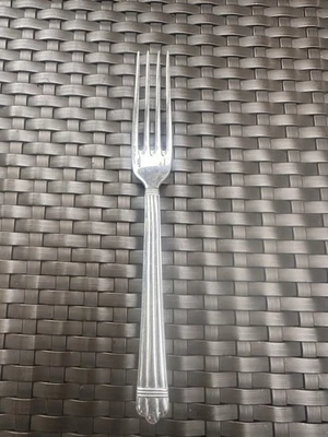 Tenedor para pasteles Christophle France Aria de plata de ley Foto 1 de 4