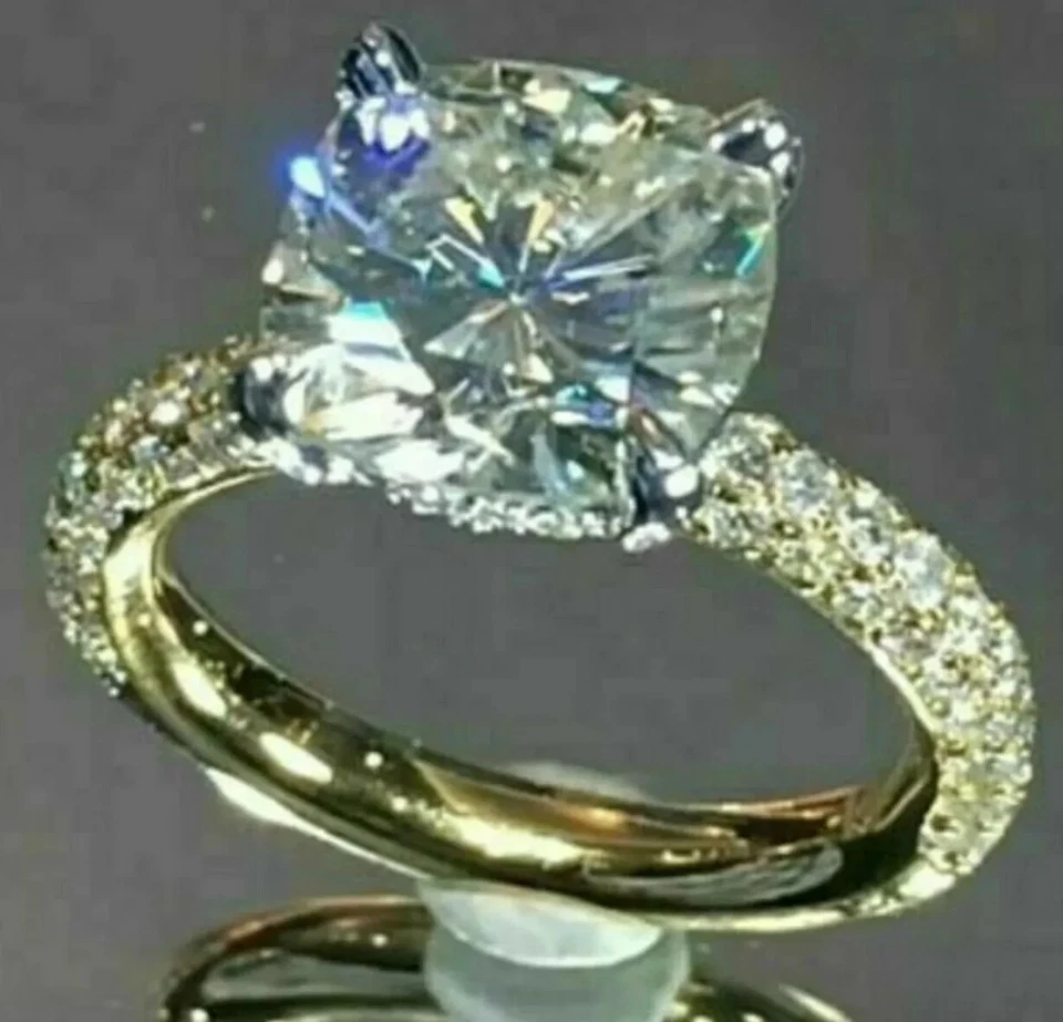 2.77Ct Cushion Cut Solitaire Moissanite Engagement Ring Solid 14K Yellow Gold - Image 1 of 4