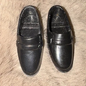 Vintage Barbie Mattel Ken Puppe schwarz Halbschuhe Schuhe Kunststoff Hongkong - Bild 1 von 4