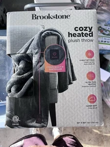 Brookstone Cozy Heated Plush Throw Blanket 50"x60" - Picture 1 of 1