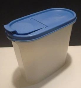 Tupperware Modular Mate 1613 Sheer with Blue Pour Lid holds 7 1/4 Cups  - Picture 1 of 5