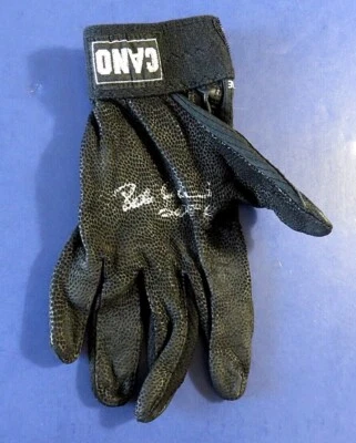 ROBINSON CANO 2007 GAME USED SIGNED BATTING GLOVE ~ MARINERS ~ CANO HOLOGRAM COA - Image 1 of 4