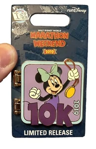 Prendedor Run Disney World Marathon Weekend 2019 Minnie Mouse 10K lo hice RunDisney - Imagen 1 de 7