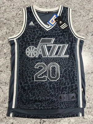 Nueva con etiquetas Camiseta Adidas NBA Utah Jazz Edición Limitada Para Hombre S Camuflada Geométrica Sin Mangas Foto 1 de 4