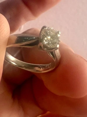 Anillo de compromiso Verragio platino 0,82 quilates talla 6 Foto 1 de 4