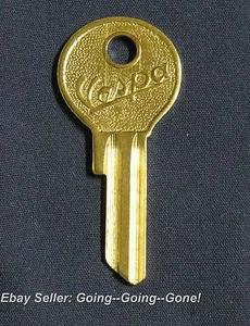 VINTAGE VESPA MOTORSCOOTERS TOOL BOX KEY BLANK VESPA LOGO R63V CURTIS MC16 - Picture 1 of 3