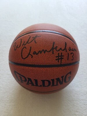 Wilt Chamberlain Los Angeles Lakers Spalding Signed Basketball COA - Image 1 of 4
