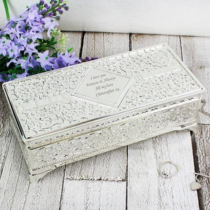 Caja de Joyería Personalizada Grabada Lujo Antigua Plateada Regalo para Ella - Imagen 1 de 4