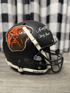 Von Nick Chubb signierter Cleveland Browns individueller Full-Size Footballhelm JSA COA - Bild 1 von 7