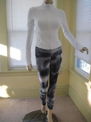 Chaqueta Lululemon Define Nulu Blanca Bolsillos con Cremallera Talla 4 Excelente Estado Foto 1 de 4