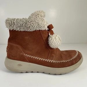 Skechers Mujeres 8.5 Botines On-The-Go Joy Cuero Gamuza Con Cordones Pompones Cálidos - Imagen 1 de 12
