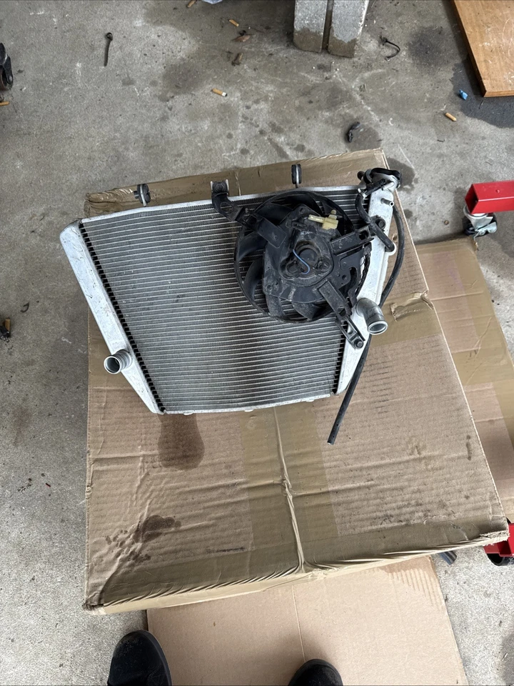 🟢 2005 2006 SUZUKI GSXR1000 OEM MOTOR RADIADOR MOTOR ENFRIADOR RADIADOR DE REFRIGERACIÓN Foto 1 de 2