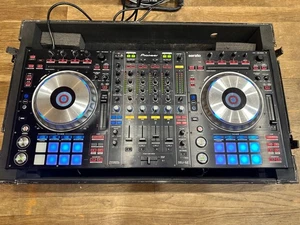 Pioneer DDJ-SZ Controller professionale per DJ a 4 canali - Foto 1 di 8