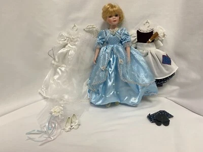 Conjunto de conjunto de Cenicienta vintage para muñecas de porcelana de 11" Foto 1 de 4