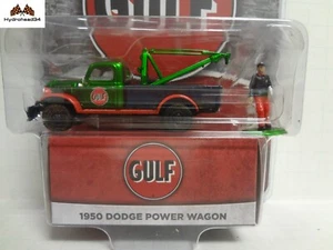 Greenlight Green Machine 1950 Dodge Power Wagon Gulf w/ Figure - Mijo - Picture 1 of 3