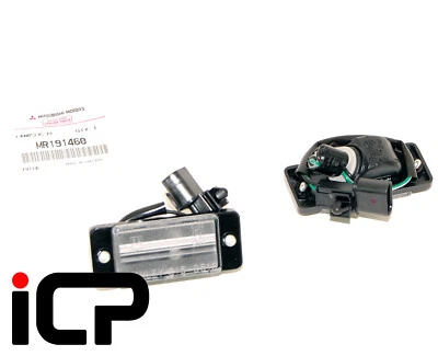 2 Genuine Rear Licence Number Plate Lamps for Mitsubishi L200 1996-2007 MR191460 - Image 1 of 2