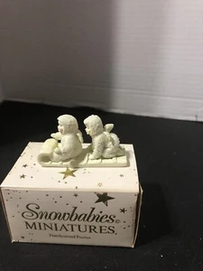 Down The Hill We Go Snowbabies Abt. 56 Miniaturen 7606-6 Neu in OVP - Bild 1 von 4