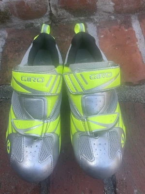 Zapatos de ciclismo Giro Easton EC70 para mujer plateados, correas de neón EE. UU. 9,5 UE 41,5 Foto 1 de 4