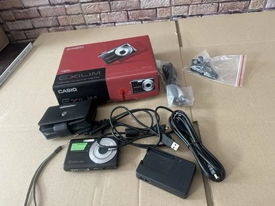 Casio EX-Z500 5.0 Mega Pixel mit OVP Fotoapparat - Bild 1 von 4