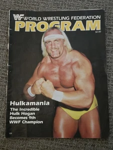 WWF OFFICIAL PROGRAM 1ST AFTER HOGAN'S 1ST HWT CHAMPIONSHIP BELT WIN 1984 - Foto 1 di 6