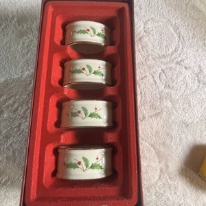 Vintage Lenox "Holiday" Weihnachten Stechpalme Beere 4er Set Serviettenringe Goldrand - Bild 1 von 10