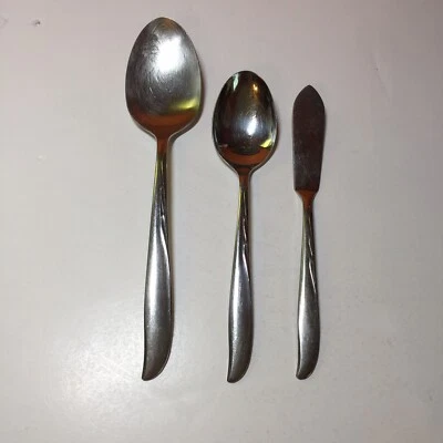 3 Pieces Duchess Stainless Flatwear DCS2 Spoons Butter Knife - Image 1 of 4