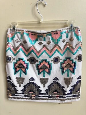 NUEVO SIN ETIQUETAS Wet Seal Mujer Azteca Tribal Lentejuelas Mini Falda Talla S Pequeño Festival  Foto 1 de 3
