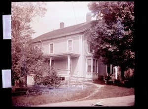 ANTIQUE GLASS NEGATIVE, FC PHILPOT, LIMERICK ME, PERSON ON BENCH IN FRONT HOUSE - Picture 1 of 4