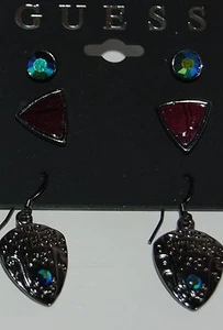Nuevo con etiquetas Guess Black Metal-Aurora Piedras de Color, Aros de Inserto Púrpura 3 Pares de Pendientes - Imagen 1 de 3