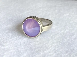 Versilberter Ring mit Swarovski Rivoli, Größe 8, Lavendel - Bild 1 von 3