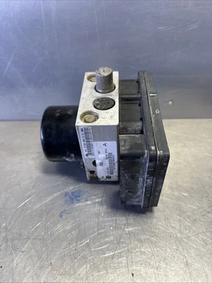 Unidad de módulo de freno antibloqueo bomba ABS Nissan Titan 2004-2009 OEM 47660-7S000 Foto 1 de 4