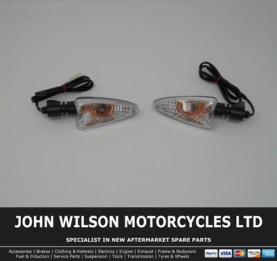 Par de indicadores delanteros Triumph Speed Triple 1050 EFI 2008-2009 Foto 1 de 4