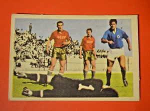 Mundial de fútbol 1962 - URSS-Yugoslavia 2-0 portero Jaschin-Netto sin pegar - Imagen 1 de 2