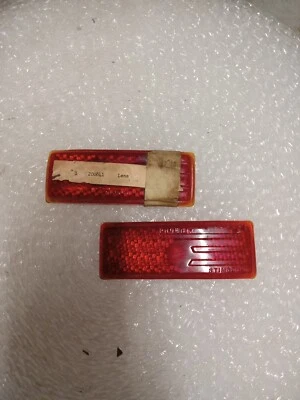 1947-1948 KAISER FRAZER ПАРА ЛИНЗ ЗАДНЕГО ФОНАРЯ ИЗ КРАСНОГО СТЕКЛА OEM ВИНТАЖНЫЕ НОВЫЕ ИЗ СТАРЫХ ЗАПАСОВ - Изображение 1 из 3