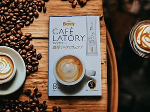 AGF Blendy Cafe Latory Milch Cafe Latte 8 Stöcke - Instantmilch Kaffee Latte - Bild 1 von 8