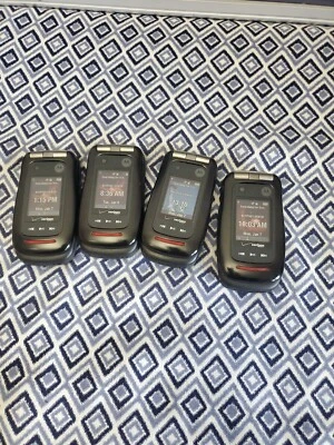 Lot of 4 Motorola Barrage V860 Flip Cellular 3G MOTV860 - Image 1 of 4