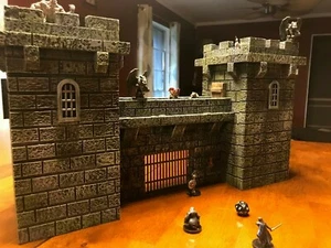 Big Dungeon Castle Wall Set Terrain 28mm Dungeons & Dragons Pathfinder d&d rpg - Foto 1 di 11