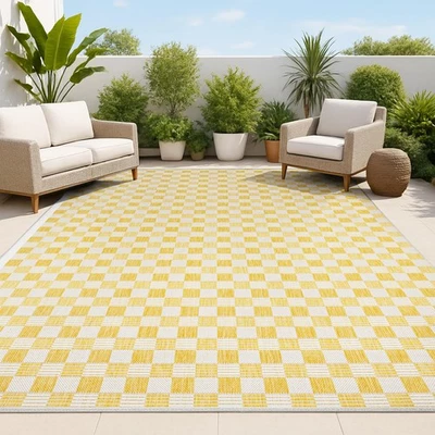 Alfombra de interior y exterior Cottage Checkerboard 3X5 amarillo/crema, Aimee Traditio... Foto 1 de 4