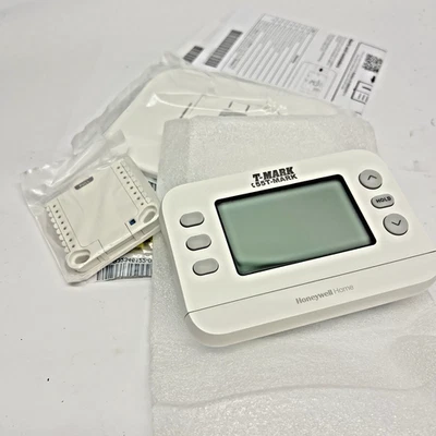 TH2110U4004 FocusPRO P200  1H/1C PROGRAMMABLE THERMOSTAT - Image 1 of 4