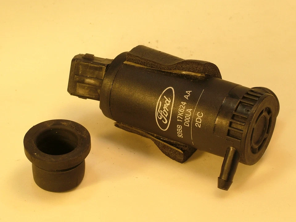 2000-2004 FORD FOCUS WINDSHIELD WASHER PUMP OEM PART YS4Z 17664 BA - Image 1 of 1