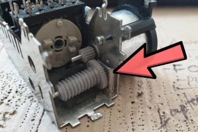 ALPS ASD1017 Input Selector Worm Gear - Image 1 of 3