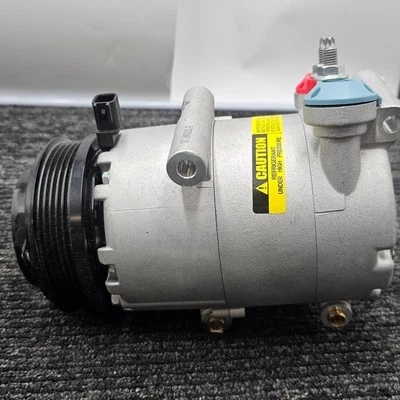 Compresor/embrague de aire acondicionado UAC CO 29079C para Ford Focus 12-14 2,0 L Foto 1 de 4