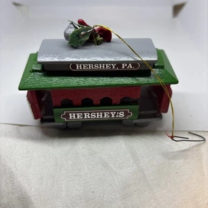 2002 HERSHEY'S COLLECTABLE "KURT S ADLER" CHRISTMAS TROLLEY ORNAMENT - Picture 1 of 6