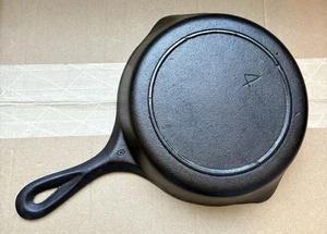 Vintage Lodge Cast Iron Skillet #4 Three Notched Restored,Seasoned & Sits Flat ! - Picture 1 of 2