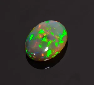1.95 Ct AAA Quality Natural Ethiopian Opal Oval Shape Loose Gemstone 10X8X4 mm - Picture 1 of 5
